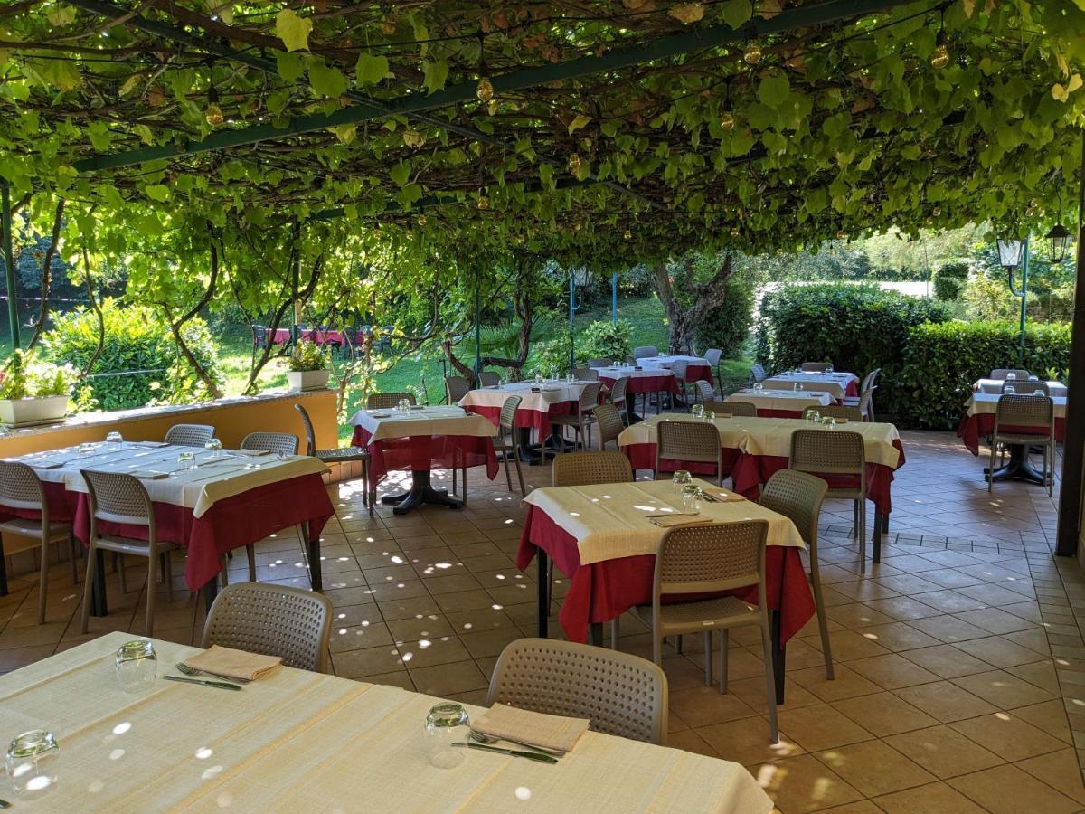 Ristorante Le Rasole Hotel Garda  Exterior photo